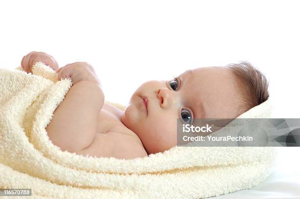 Wonder In Bath Handtuch Stockfoto und mehr Bilder von 0-11 Monate - 0-11 Monate, Attraktive Frau, Auge