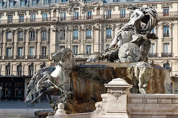 Terreaux square is the heart of Lyon's civic life. The Bartholdi fountain was sculpted in 1889 by Bartholdi (responsible for the Statue of Liberty in New York) It represents the rivers flowing into the ocean.