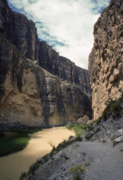 istock 1984 Big Bend NP - Santa Elena Canyon Trail 1165772980