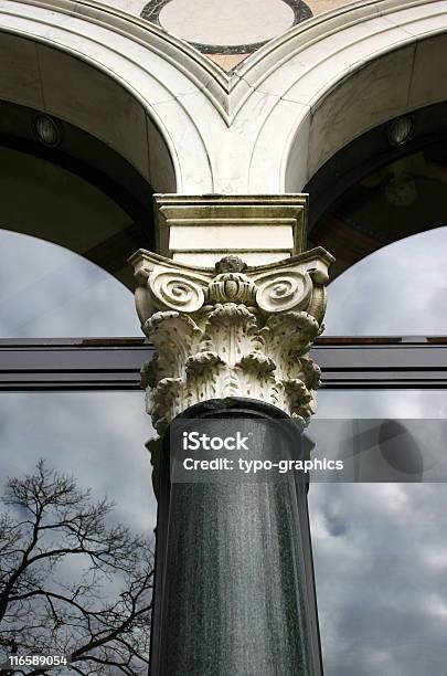 Foto de Coluna e mais fotos de stock de Arco - Característica arquitetônica - Arco - Característica arquitetônica, Arquitetura, Brandemburgo