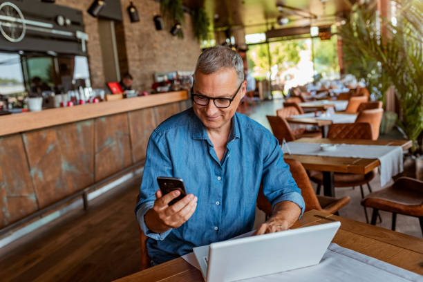 istock The free wifi here makes it a no brainer 1165939682