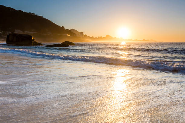 istock Sunrise in Rio 11 1166001877