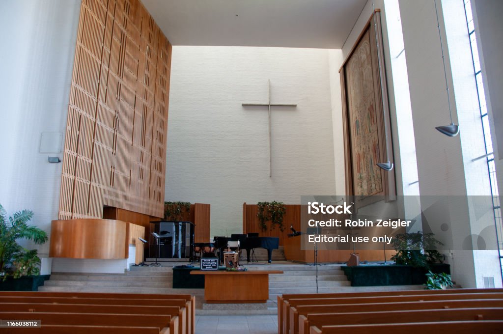 La Primera Iglesia Cristiana De Eliel Saarinen En Columbus Indiana Foto de  stock y más banco de imágenes de Albañilería - iStock