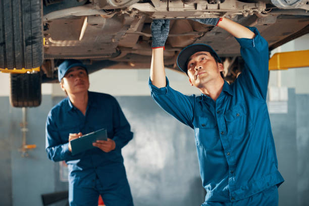 istock Vehicle inspection procedure 1166130165