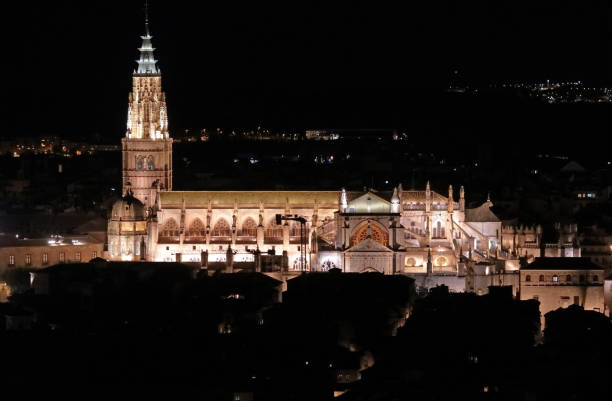 istock Cathedral of Toledo by night 1166199912