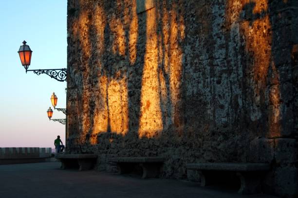 zachód słońca na sycylii - trapani sicily erice sky zdjęcia i obrazy z banku zdjęć