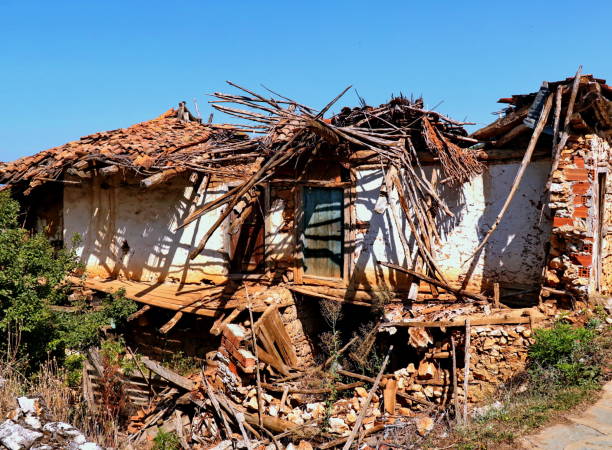 istock Old dilapidated and abandoned country house 1166253707