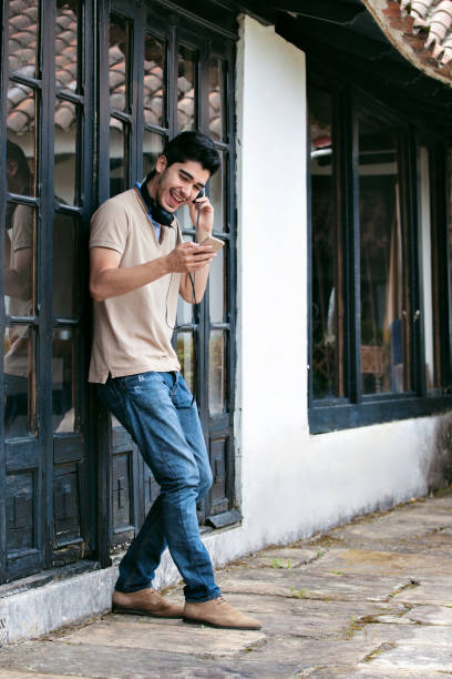 istock Teenager using social media 1166270797