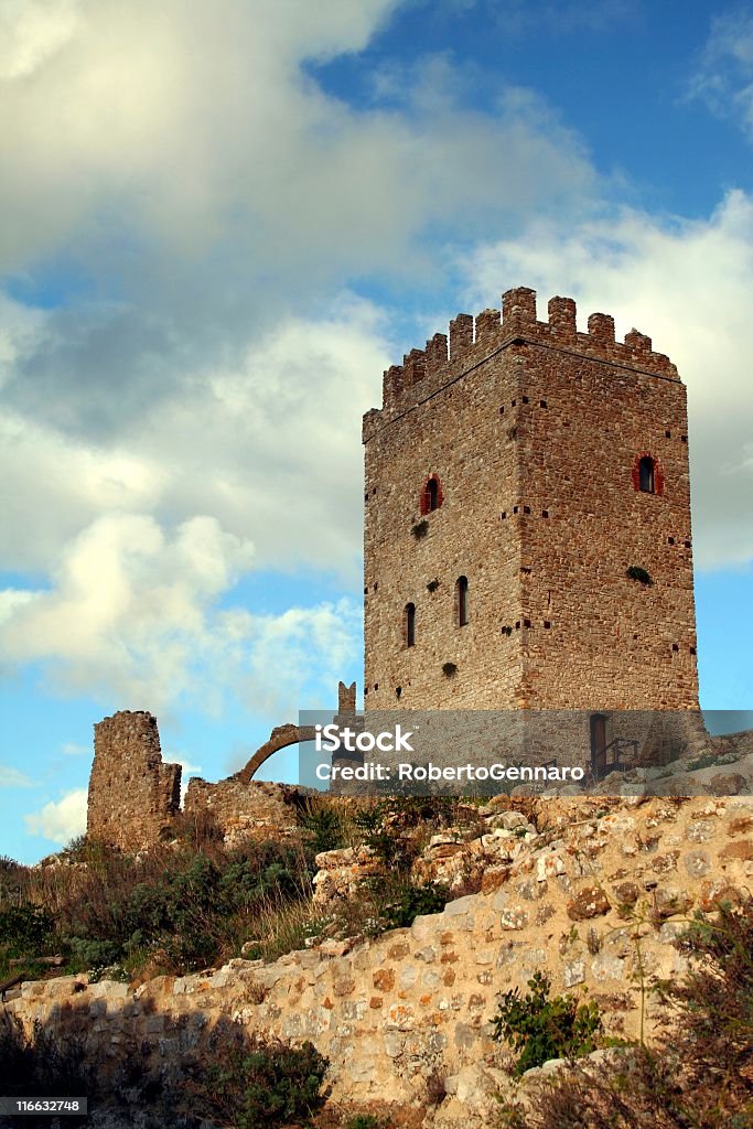 Ruínas do Castelo na Sicília - Royalty-free Acabado Foto de stock