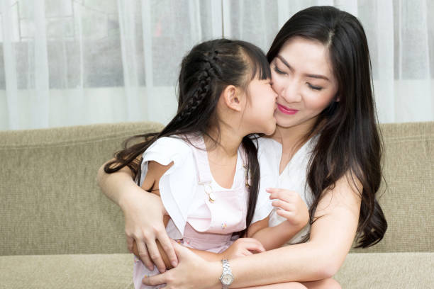 istock Asian mom and daughter. 1166333958