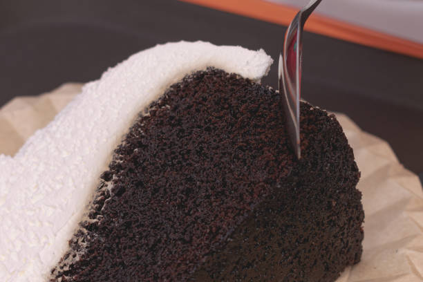 istock Guinness beer sweet cake 1166374181