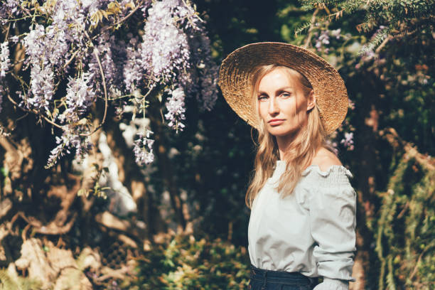 istock Beautiful caucasian woman 1166380572