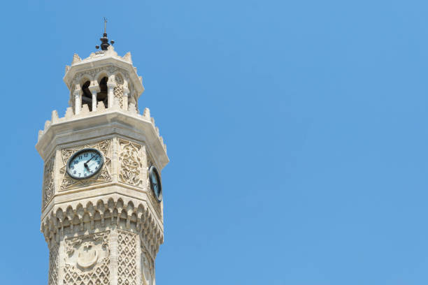 torre del reloj de esmirna, turquía - izmir turkey konak clock tower fotografías e imágenes de stock