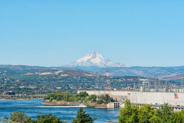 istock Dalles Dam and mt hood 1166505298