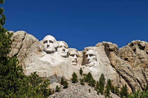 istock view to Mt Rushmore National Memorial 1166622361
