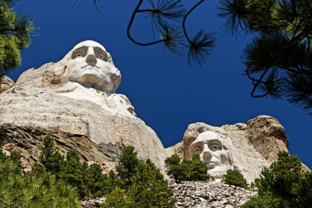 istock view to Mt Rushmore National Memorial 1166622426