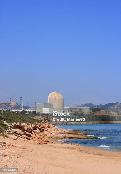 Centrale Nucleare Vandellos Spagna - Fotografie stock e altre immagini di Centrale nucleare - Centrale nucleare, Spagna, Ambientazione esterna