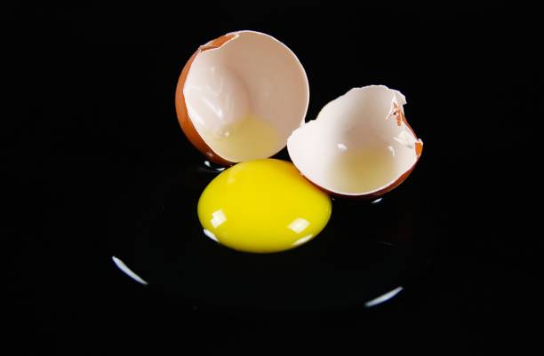 istock Close up of brown cracked egg shell 1166672534