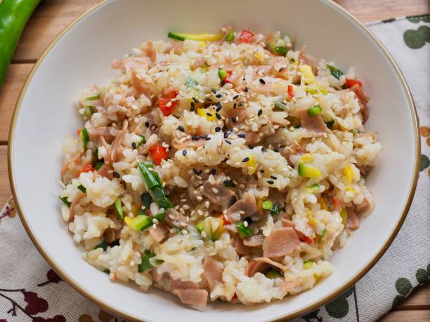 istock Asian food Vegetable fried rice 1166713438