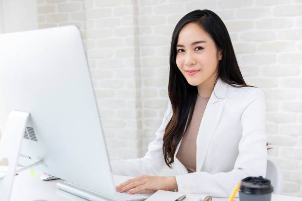 istock Smart Asian businesswoman working in office 1166716503