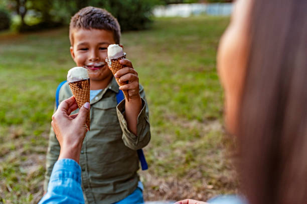 istock He's my little ice cream lover 1166778004