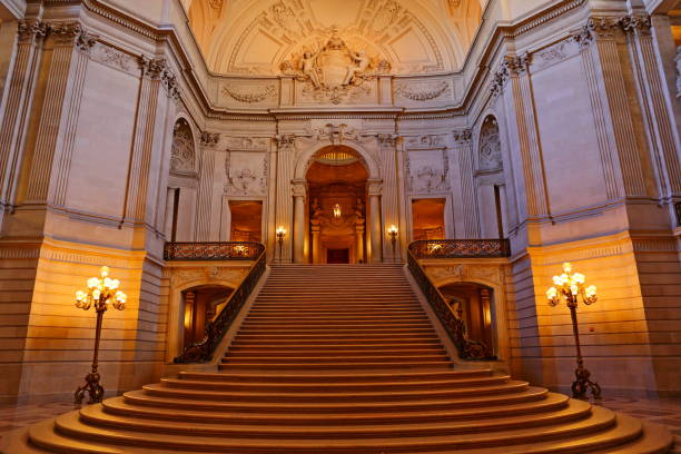 san francisco city hall, una delle attrazioni turistiche di san francisco, stati uniti - grand beaux arts foto e immagini stock