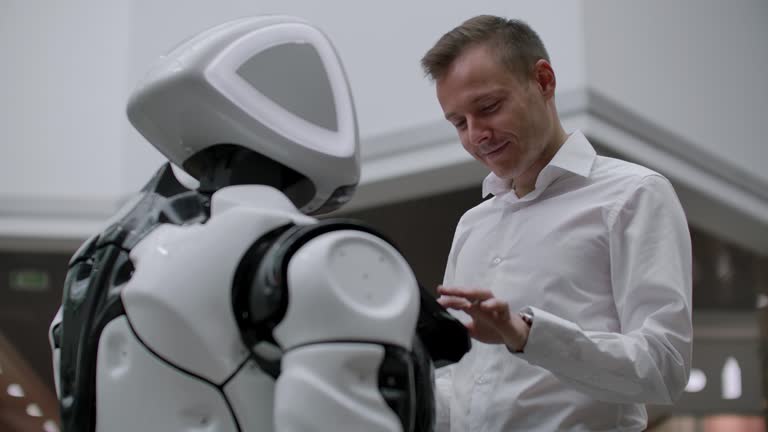 Robotshop Assistant 170+ Robot Shop Assistant Stock Videos and Royalty-Free Footage - iStock