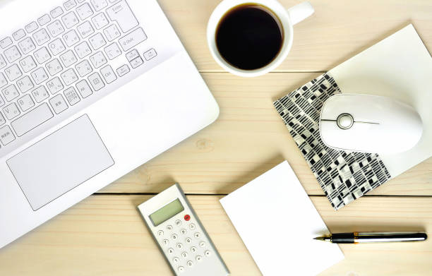 istock P.C. Memo and Coffee on the Table 1166799685