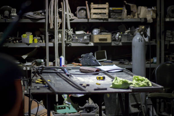 Tools Mess 150+ Cluttered Mechanic Shop Stock Photos, Pictures & Royalty-Free ...
