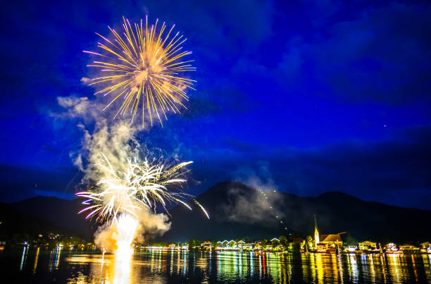 fireworks at the tegernsee lake - lake tegernsee imagens e fotografias de stock