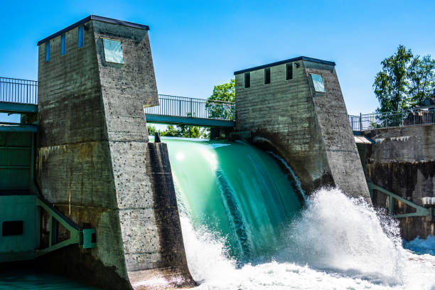 old sluice - miniature weir imagens e fotografias de stock