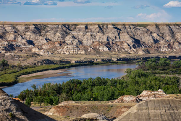 The Badlands of Albert in Canada The Badlands of Albert in Canada drumheller valley stock pictures, royalty-free photos & images