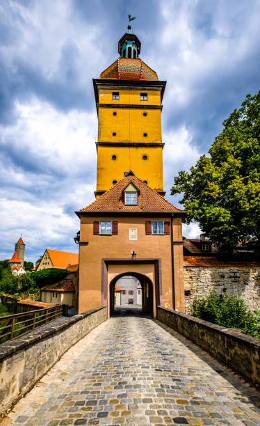 altstadt von dinkelsbuhl - deutschland - rothenburg old town travel tourism stock-fotos und bilder