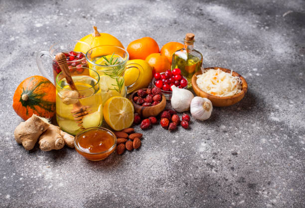productos saludables para aumentar la inmunidad - fruit winter orange lemon fotografías e imágenes de stock