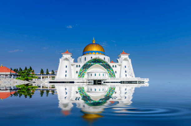 istock Malacca Straits Mosque (Masjid Selat Melaka), Malacca, Malaysia 1166894407