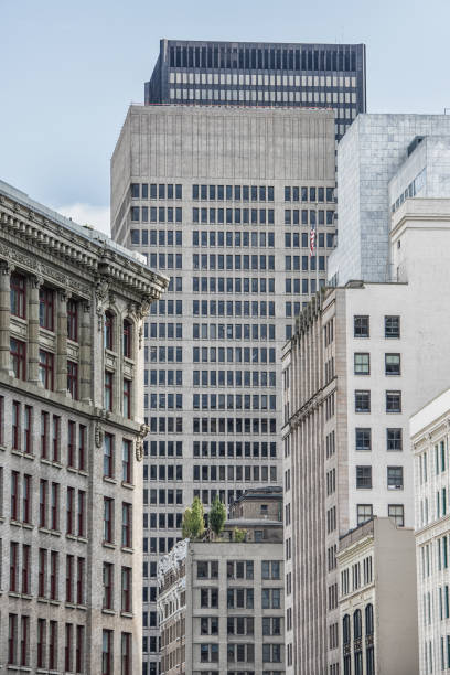 istock Old and New Seattle Buildings 1166940285