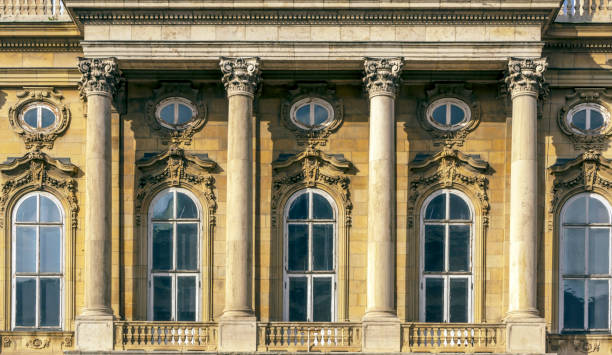 pałac królewski w budzie. - budapest royal palace of buda architectural styles architecture zdjęcia i obrazy z banku zdjęć
