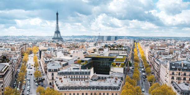 istock Cityscape of Paris with Eiffel Tower 1167002032