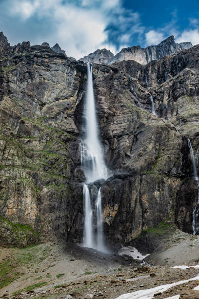 istock Waterfall at Cirque de Gavarnie 1167004937