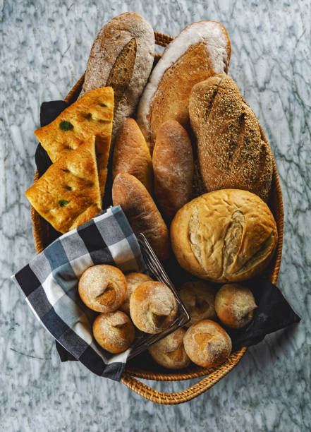 pães artesanais - bread soda bread baked sesame - fotografias e filmes do acervo