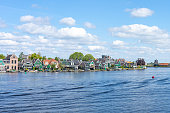 zaandijk-town-in-zaanstad-provinz-nordholland-niederlande.jpg?b=1&s=170x170&k=20&c=rMtpzLrgT7TMf7bXl_UvM9wFOnbwR3-qJsyPARYdX8I=