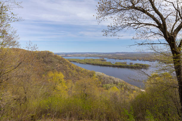 istock Mississippi River Scenic Landscape 1167186025