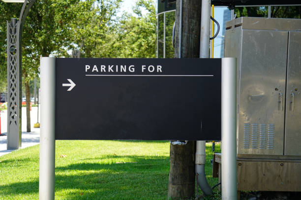 istock Sign in the City 1167203896