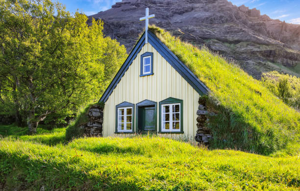 istock church Hofskirkja 1167254508