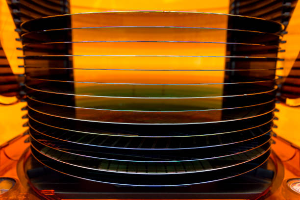 Patterned 12 Inch 300 mm Silicon Wafers in a FOUP Container