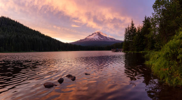 istock Mt Hood Sunset 1167269374