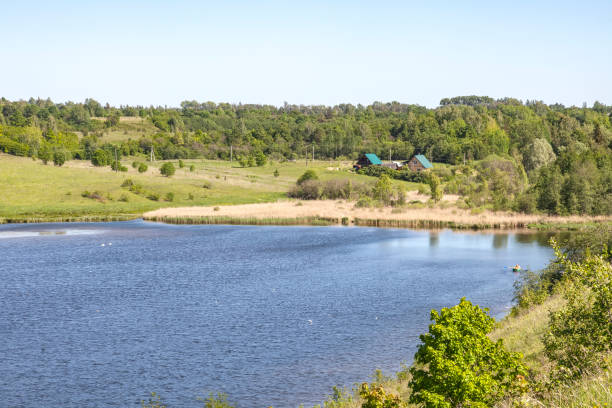 istock Lake Horodishchenskoe 1167303405