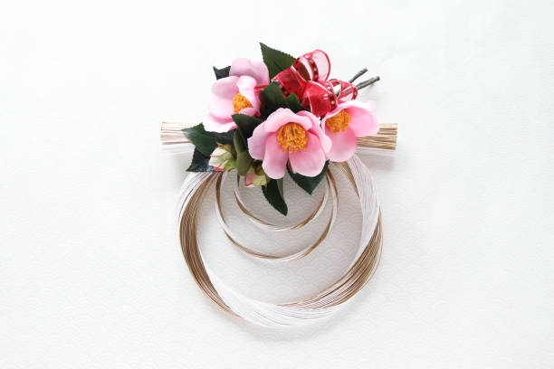 istock mizuhiki wreath and camellia 1167358729
