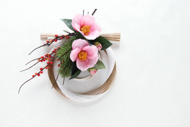 istock mizuhiki wreath and camellia 1167359787