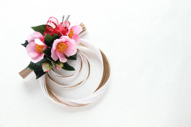 istock mizuhiki wreath and camellia 1167359793